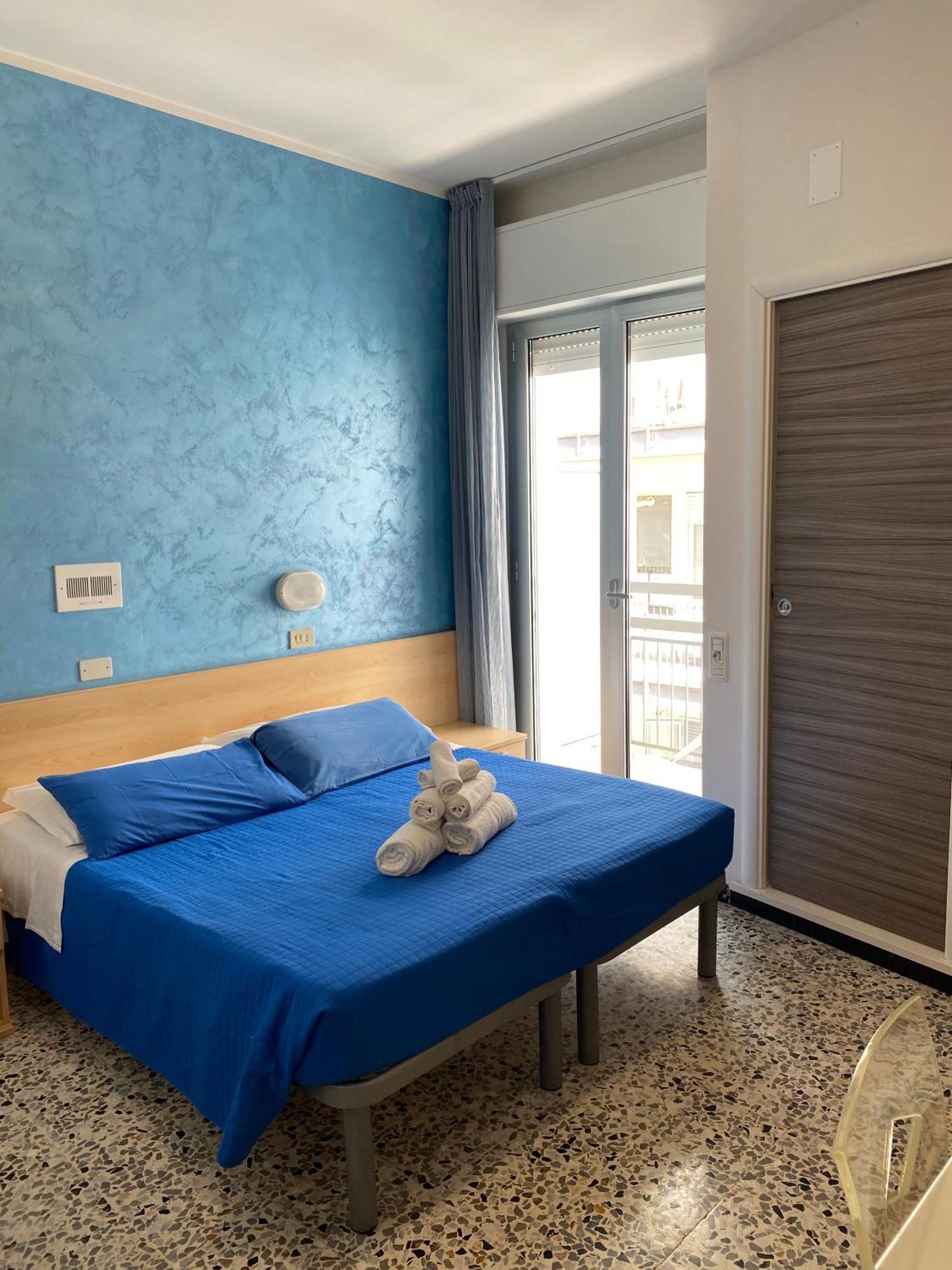 Hotel Loretta Rimini Exterior foto